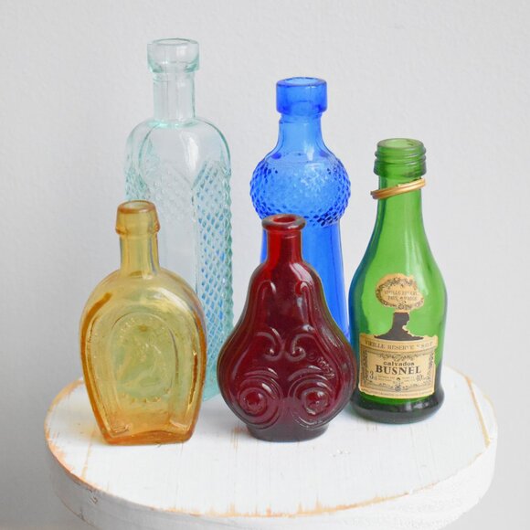 Antique Vintage Mini Color Glass Apothecary Bottles Rustic Farmhouse Decor - Picture 4 of 16